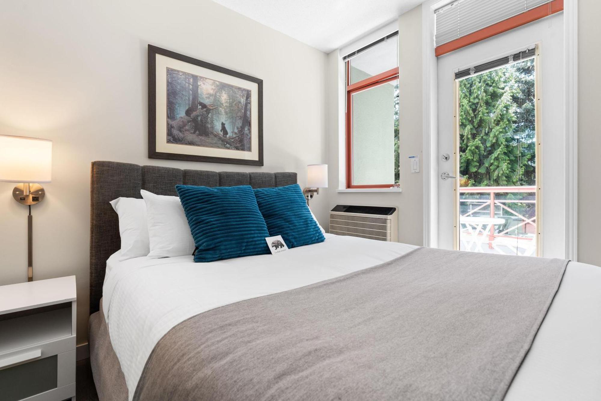 Alpenglow Lodge Bear Wonder One Bedroom By Mva 惠斯勒 外观 照片