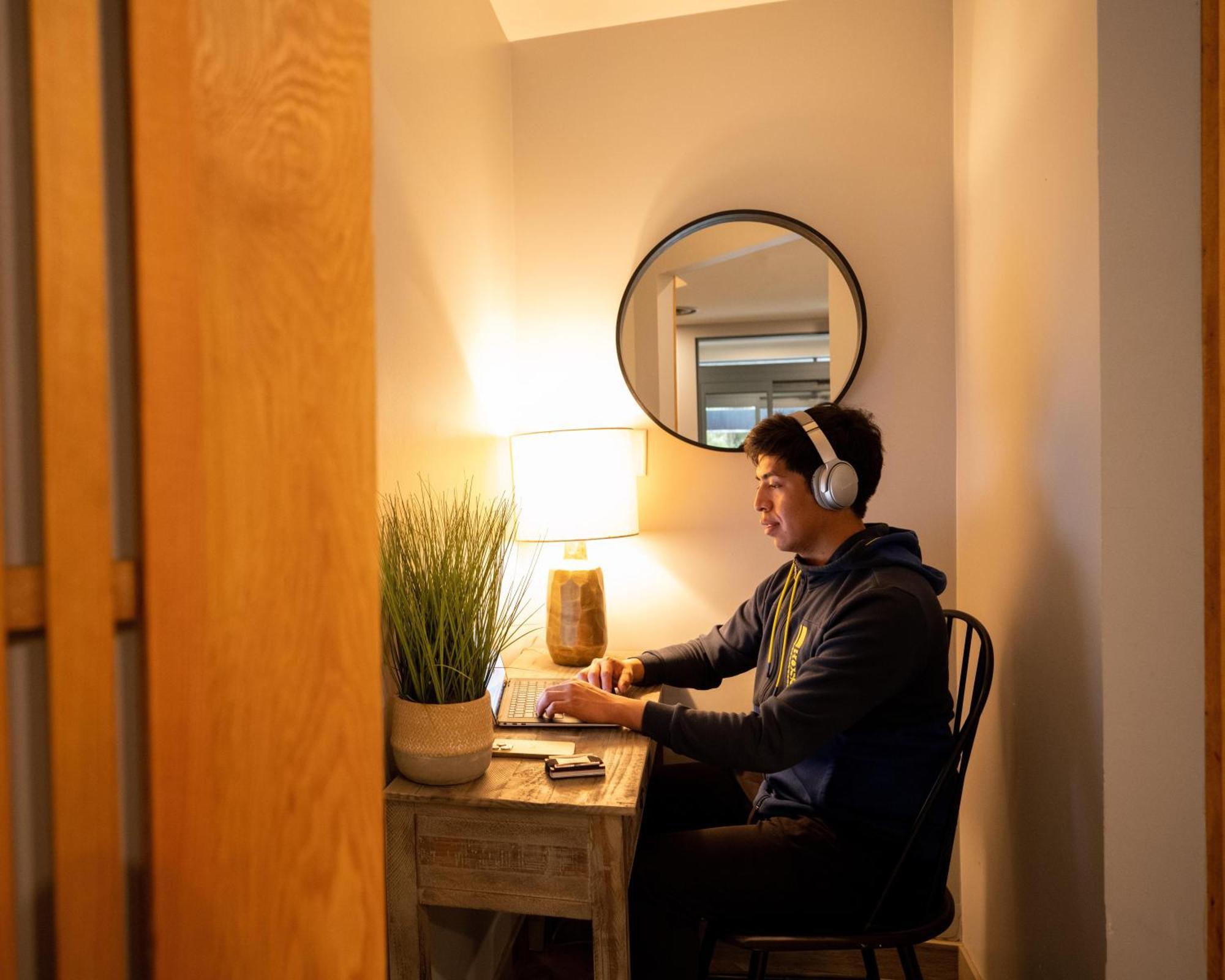 Alpenglow Lodge Bear Wonder One Bedroom By Mva 惠斯勒 外观 照片